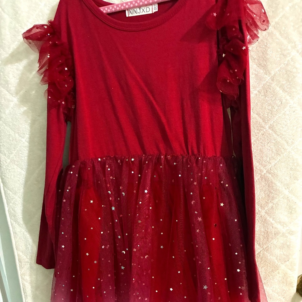 NNJDX girls party dress red with crinoline covered with silver stars size 150/12